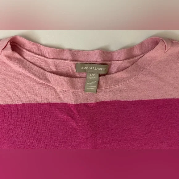 Two Banana Republic Sweaters - Picture 3 of 7